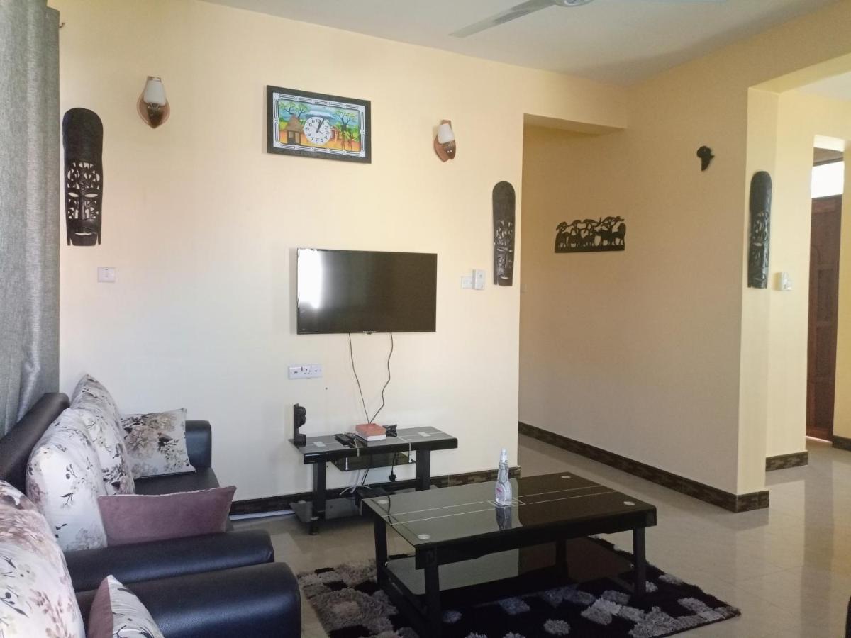 Chibuba Airport Accommodation Dar es Salaam Bagian luar foto