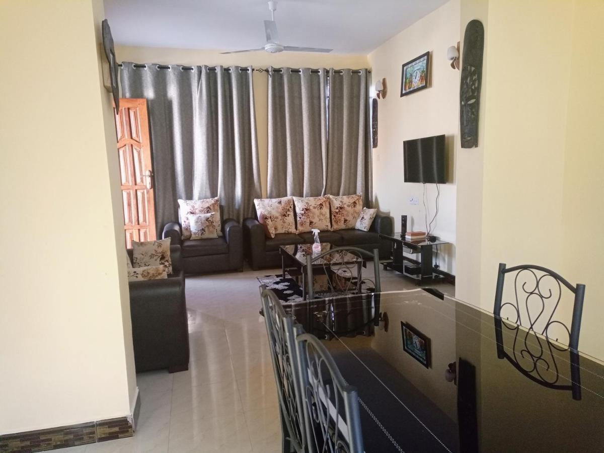 Chibuba Airport Accommodation Dar es Salaam Bagian luar foto