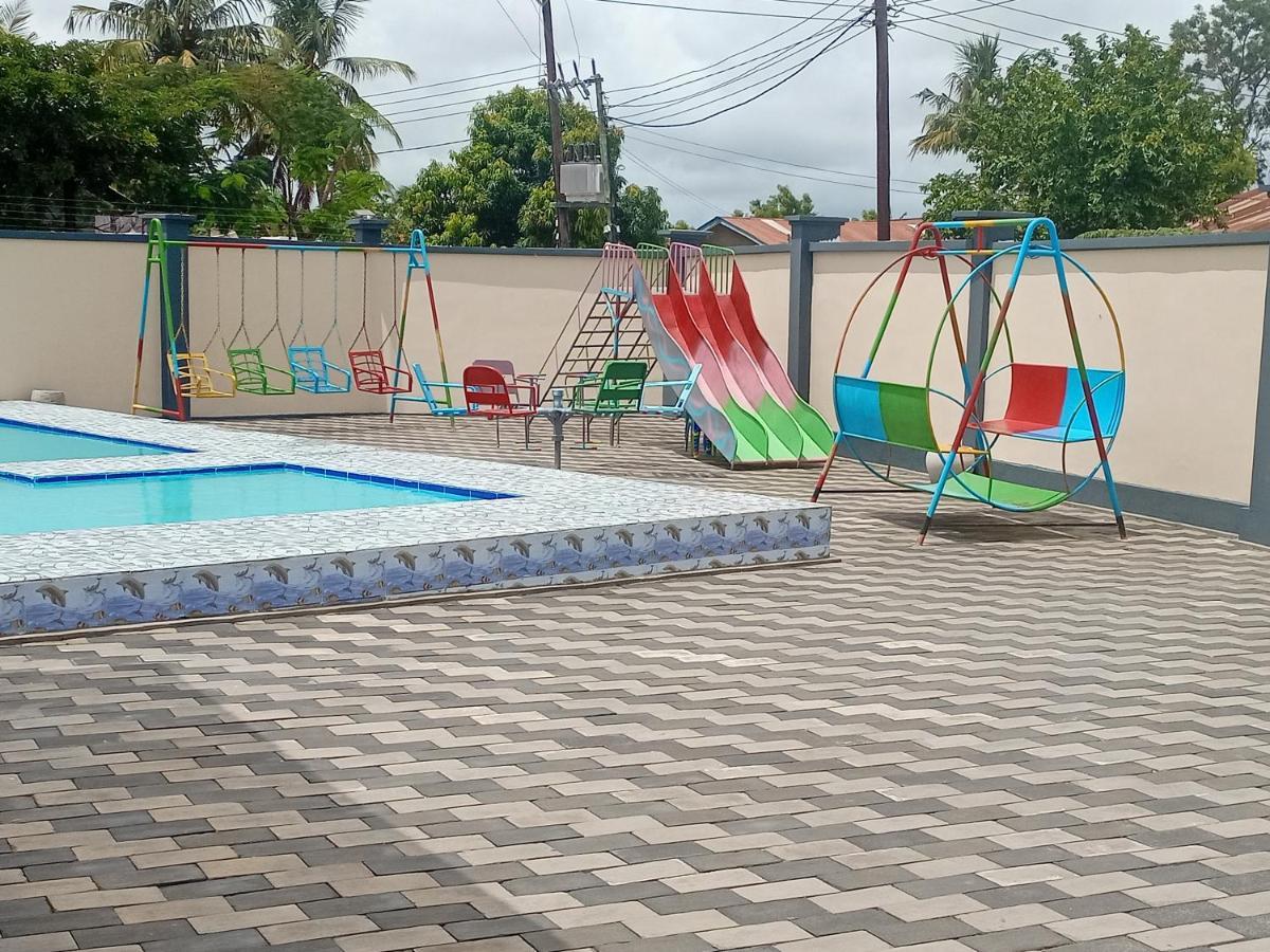Chibuba Airport Accommodation Dar es Salaam Bagian luar foto
