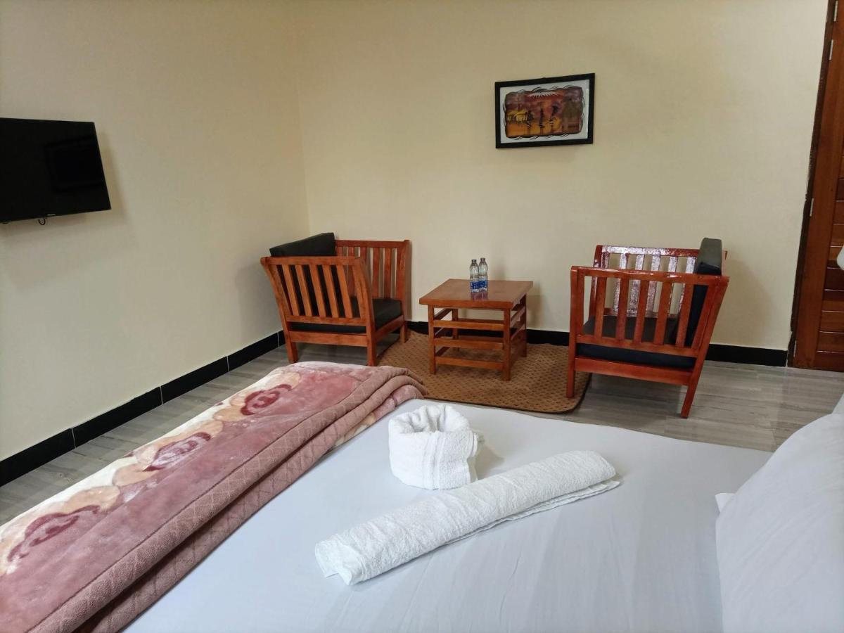 Chibuba Airport Accommodation Dar es Salaam Bagian luar foto