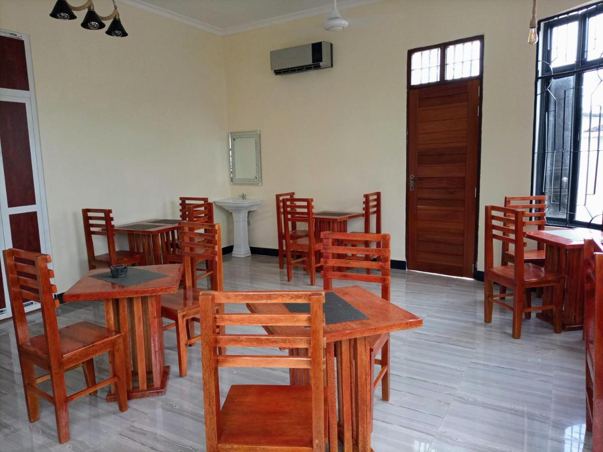 Chibuba Airport Accommodation Dar es Salaam Bagian luar foto