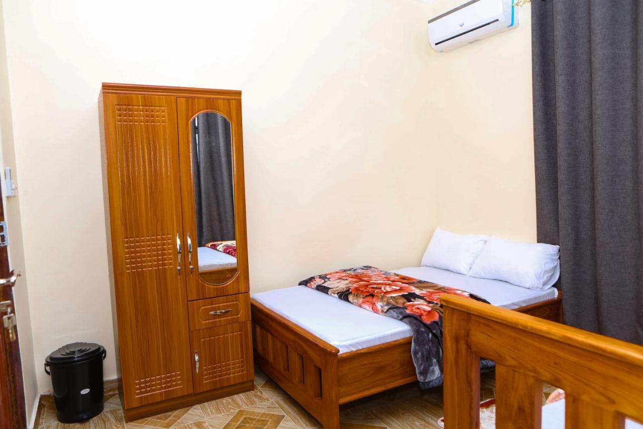 Chibuba Airport Accommodation Dar es Salaam Bagian luar foto