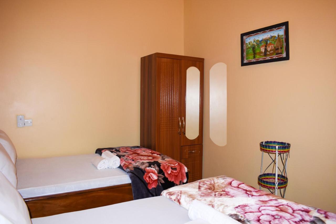 Chibuba Airport Accommodation Dar es Salaam Bagian luar foto