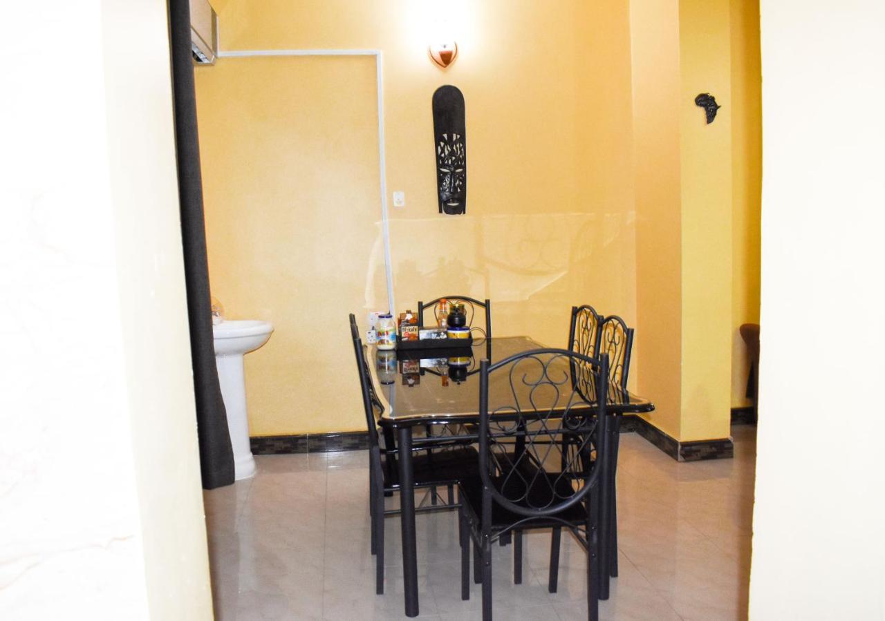Chibuba Airport Accommodation Dar es Salaam Bagian luar foto