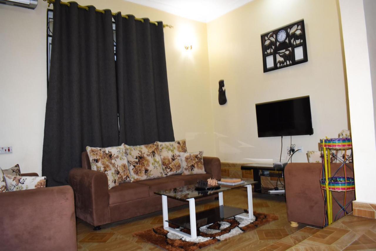 Chibuba Airport Accommodation Dar es Salaam Bagian luar foto